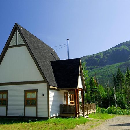 Gite Du Mont-Albert - Sepaq Sainte Anne-des-Chênes Exterior foto